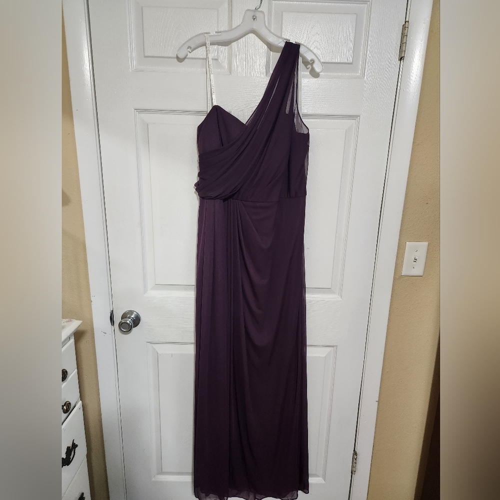 David's Bridal Plum One Shoulder Size 22 Bridesmaid Dress